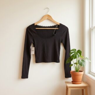 Top court Ardene manches longues bords dentelle chocolat – Taille S – Neuf avec étiquette