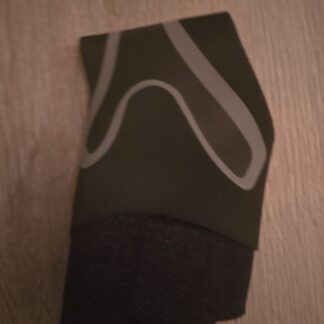 Accueil Attelle de poignet néoprène avec sangle velcro – noir/gris