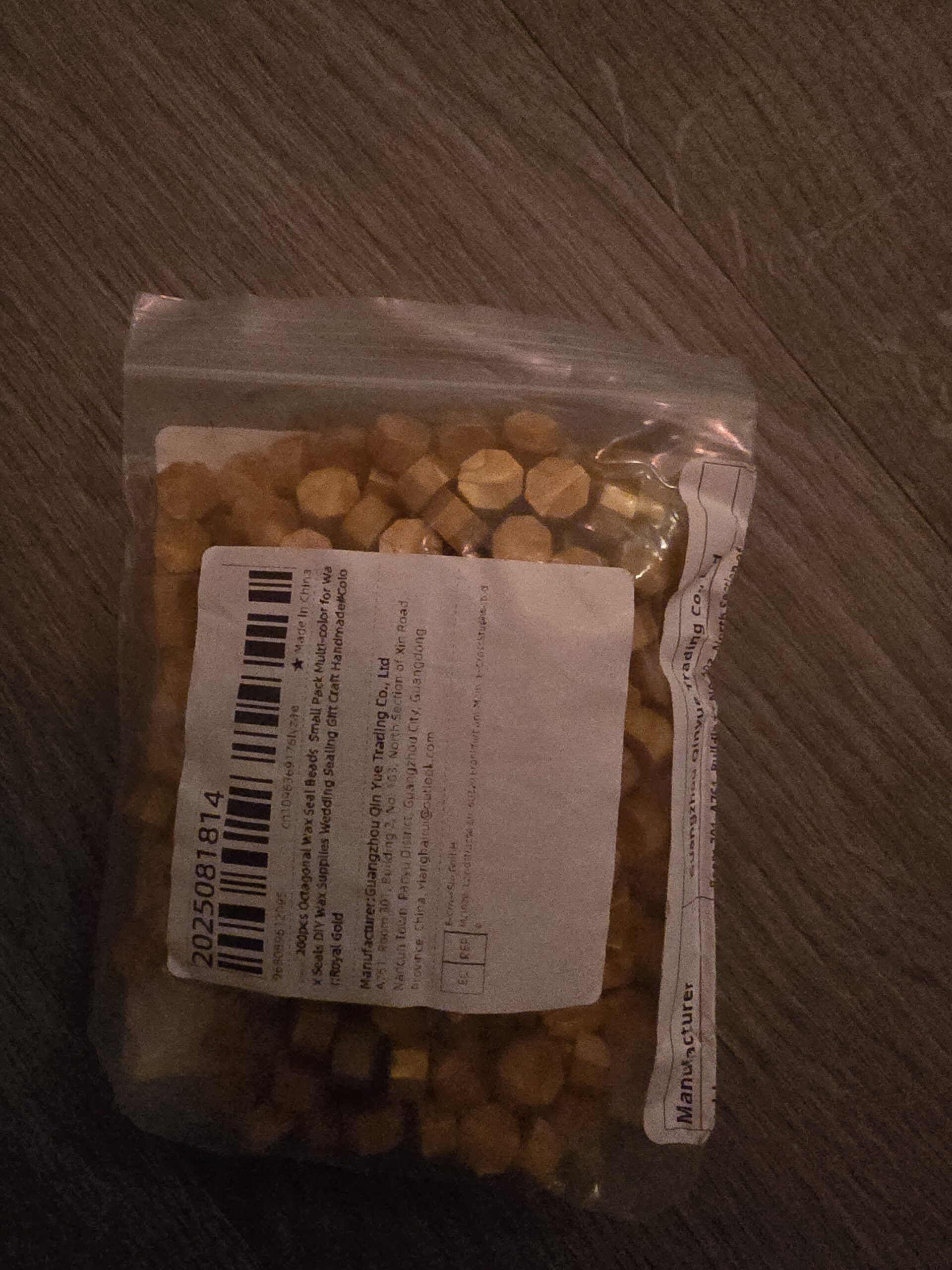 Lot de 400 perles de cire à cacheter – rouge et or – neuves Lot de 400 perles de cire à cacheter – rouge et or – neuves – Image 2