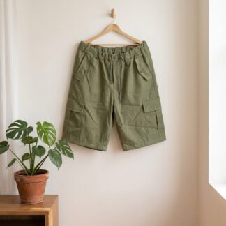 Short cargo kaki taille S neuf sur cintre